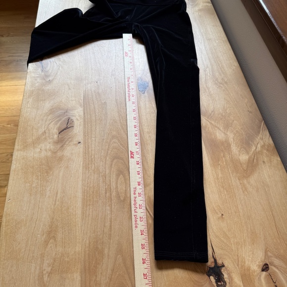 SPANX VELVET LEGGINGS PULL ON SLIMMING HOLIDAY GLAM DRESSY FEMININE FLIRTY M - Picture 6 of 9